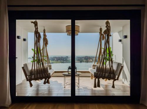 Luxurious Pyramdis & Nile View Appartement