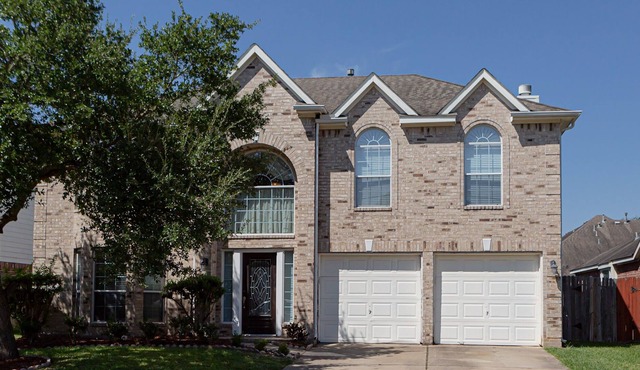 Luxurious Retreat in Richmond Texas!