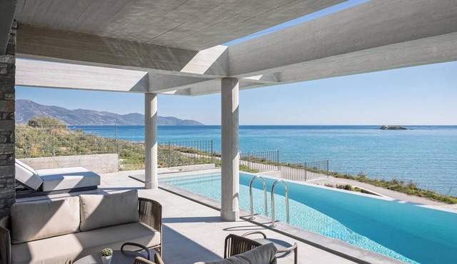 Luxurious Seafront Villa Karystos