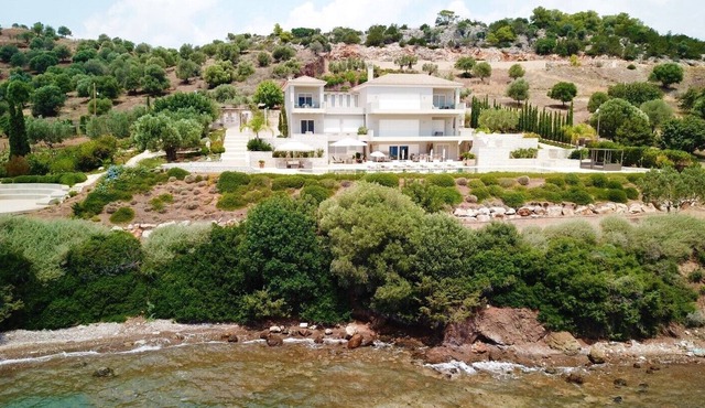 Luxurious Seafront Villa Michael