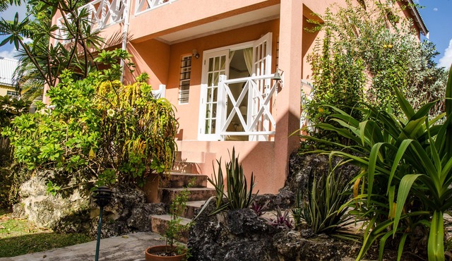 Luxurious self-catering villas available for short-term holiday rental
