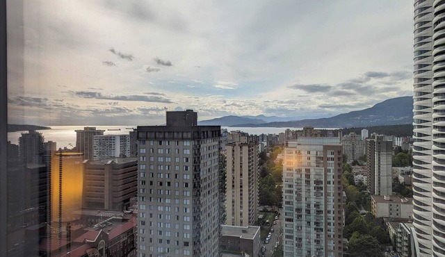 Luxurious Studio Apartment- Embarc Vancouver DOWNTOWN - Taylor Swift Dec 8-10