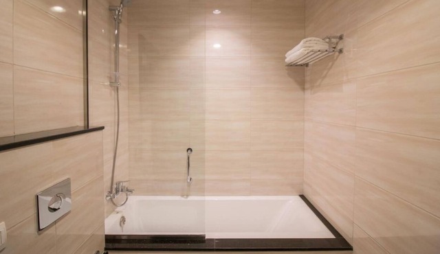 Luxurious studio fully equipped ,bargain price!your new home is waiting for you!