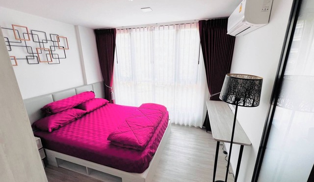 Luxurious 1 and half Bedroom Condo with Resort-Style Amenities in Nonthaburi