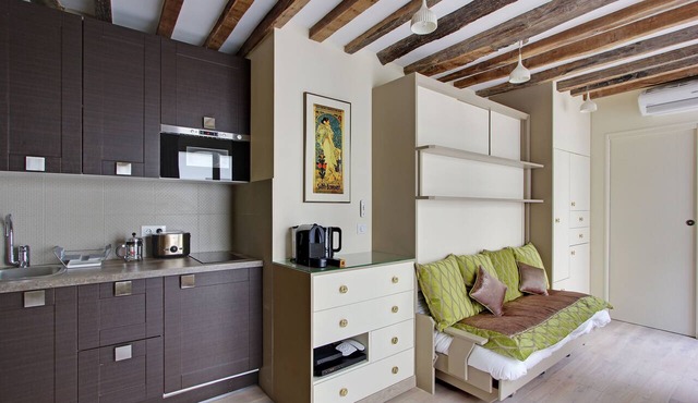 Luxurious & top located apartment - Integrated A/C