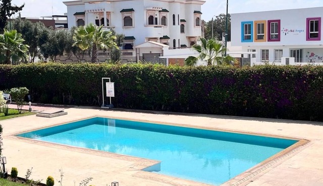 LUXURIOUS VILLA - LARGE COMMON SWIMMING POOL 63m2 2 GOLFS at 500 and 800 m. Sea 5km away