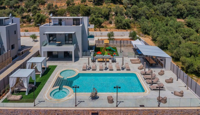 Luxurious Villa Mare - With 150m² pool