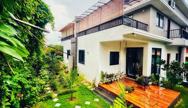 Luxurious Villa with Pool - Casa de Esperanza Goa
