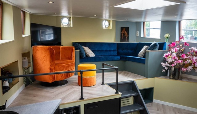 Luxurious wellness houseboat - Captains Cabin