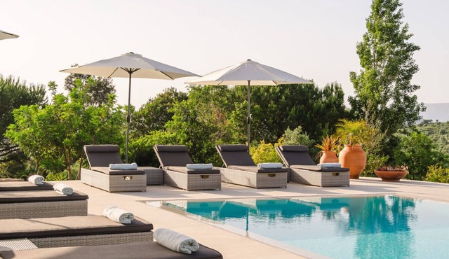 Luxurious Wine Country Villa - Near Lisbon