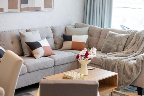 Luxury 1-Bedroom Apartment City Walk