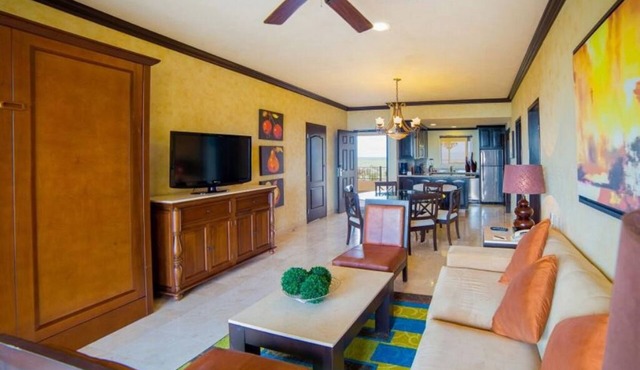Luxury 1 BR/2BA Suite @ Villa Del Palmar in Cancun