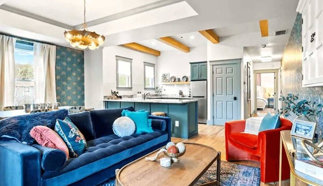 Luxury 1BR Balcony Suite | Historic St Augustine