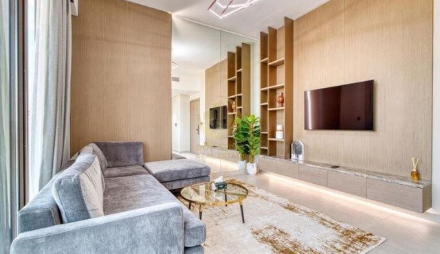 Luxury 1BR Larger Layout Westwood Grande - 1103