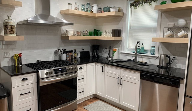 Luxury 2 Bed 2 Bath Washer Dryer 1 King 1 Queen Bed 30 Night Minimum