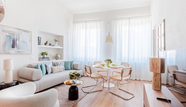 Luxury 2 Bedrooms 2 Bathrooms Penthouse, Elevator
