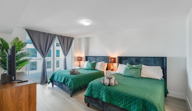 Luxury 2BD Condo | Sauna, Pool & Resort Access