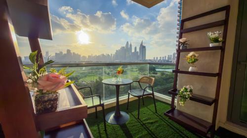 Luxury 2BR Haven with Panoramic Scenery