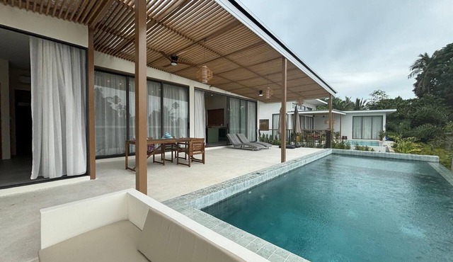 Luxury 3-bedroom villa with a large private pool in prime location - Koh Phangan