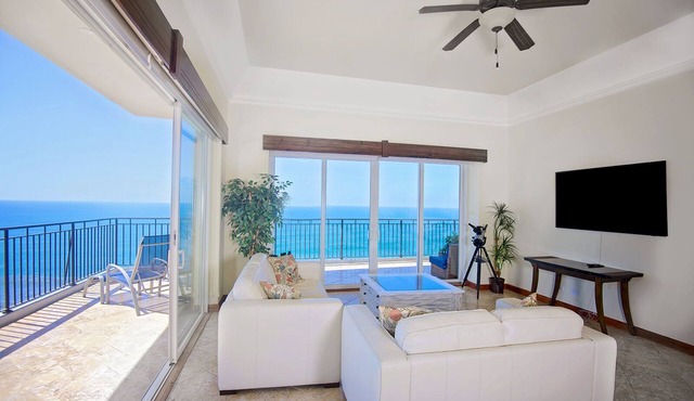 Luxury 3 Bedroom/3.5 Bath Condo overlooking Jaco Beach.