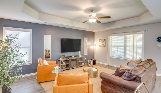 Luxury 3 BR Country Comfort