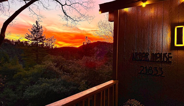Luxury 3Bed 2 En-suites Views + Wood burner, & DISCO LOO
