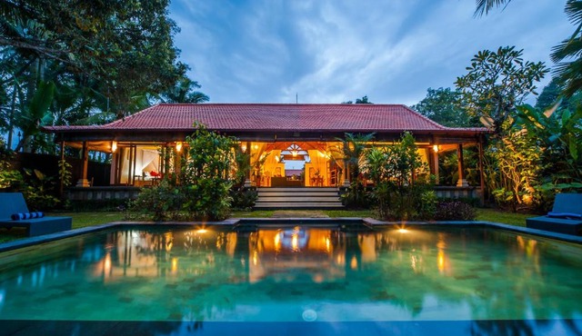 Luxury 3BR Infinity Jungle View Aashaya Villa Ubud