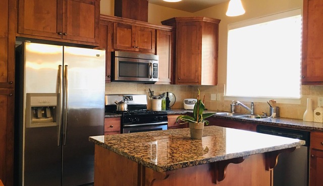 Luxury 3BR + Studio Townhome – Walk to Nike, MAX, Dining & More!