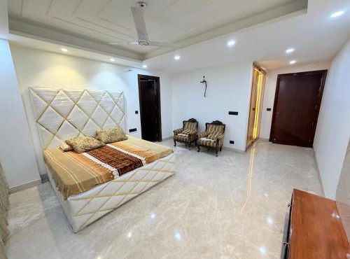 Luxury 4BHK stay in Rajouri Garden