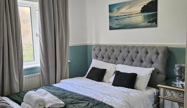 Luxury 5-bed Home Private Parking Birmingham