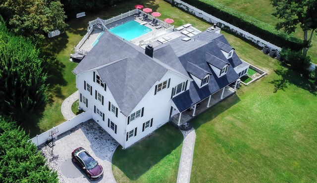 Luxury 8BR Villa w/Heated Pool, Hot Tubs, Home Theater – Sleeps 16