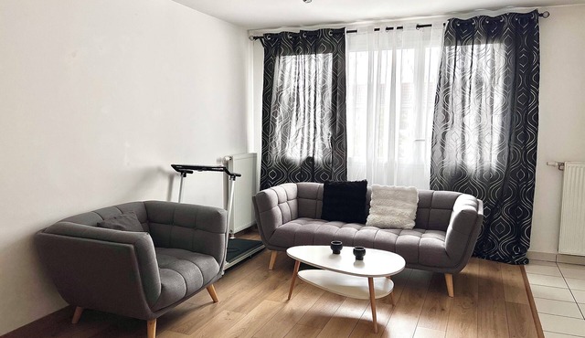 Luxury apartment facing the Parc du Château in Saint-Pierre-du-Perray