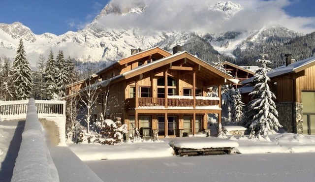 Luxury accommodation and breathtaking nature in perfect alpine harmony