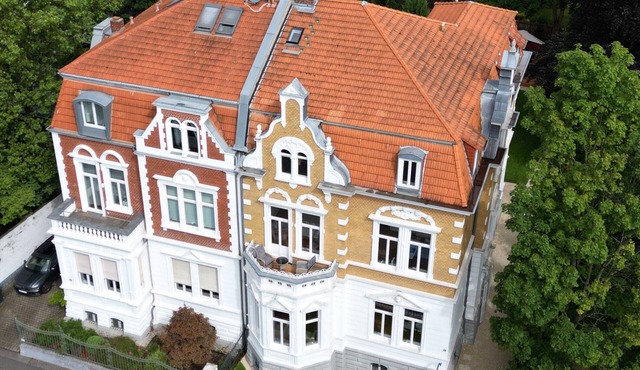 Luxury apartment 8 persons, 300m² garden, terrace, bathtub, 10 min to the city center