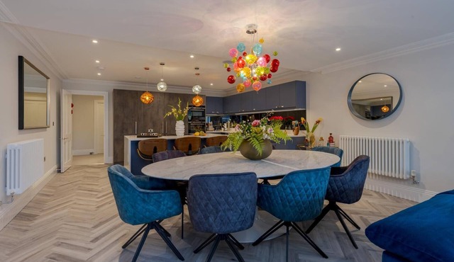 Luxury Apartment in 18th century listed Hotel conversion