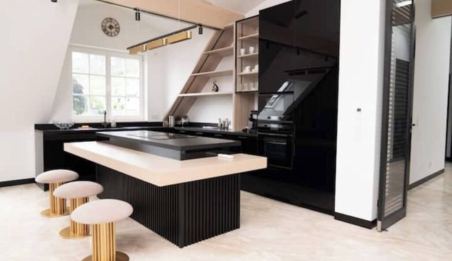 Luxury apartment with a view of the Rhine - Stylish living with a panoramic view