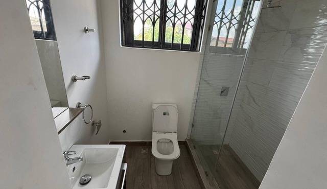 Luxury Apt