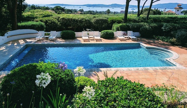 Luxury architect-designed villa with fantastic view of the sea and St Tropez