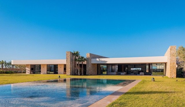 LUXURY ARCHITECT VILLA 5 SUITES