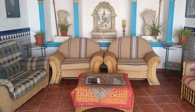 Luxury Basecamp in the epicenter of Geoparque de Granada.accomodates up to 12.