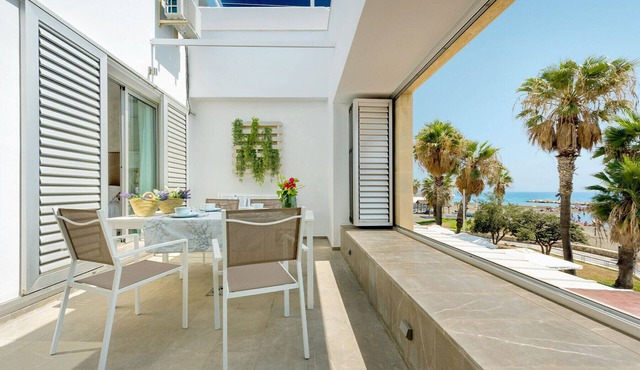 Luxury Beachfront Apartment with Terrace. Pedregalejo