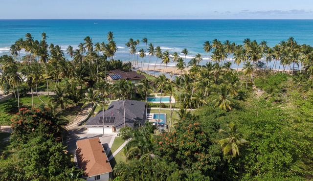 Luxury Beachfront Villa Cosón | Chef Included