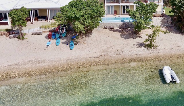 Luxury Beachfront, GENERATOR, Heated Pool, Spas, Kayaks, SUPs, Snorkel,Near Town