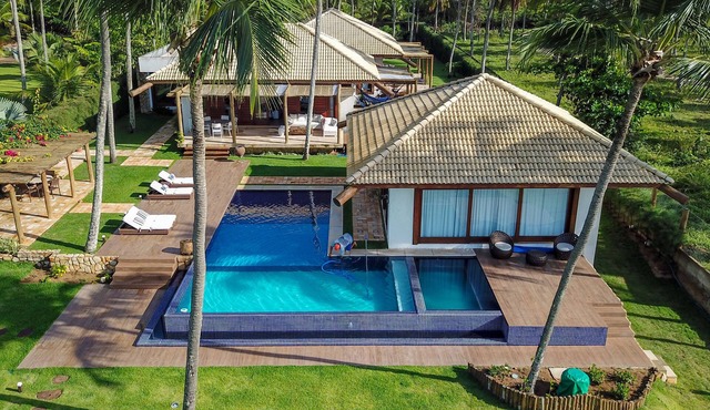 Luxury beachfront property