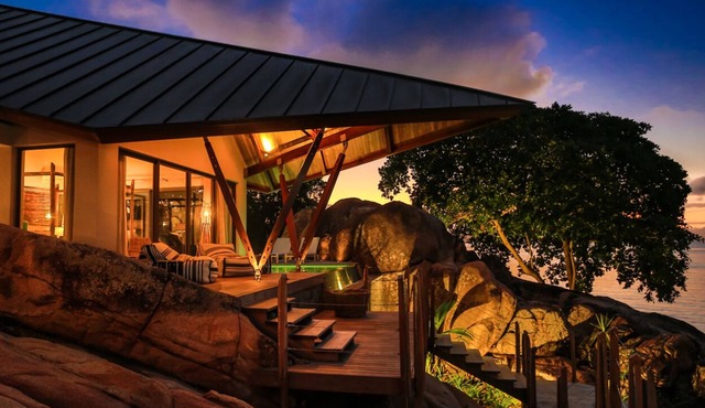 Luxury beachfront villa in Praslin