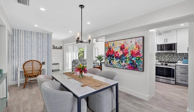 Luxury Beachside Villa Condo w/Carport