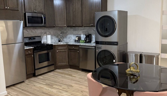 Luxury Boutique Home 4 beds 1 Bath 25 min NYC