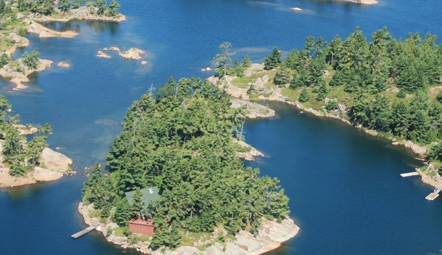 Luxury Cabin Atop A 1.3 Acre Private Island - Sun, Ski, Kayak, Sail, Read, Relax