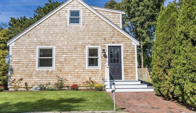 Luxury Cape Cod retreat - 5min to beach!