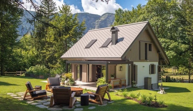 Luxury Chalet with Jacuzzi at Lake Bohinj
